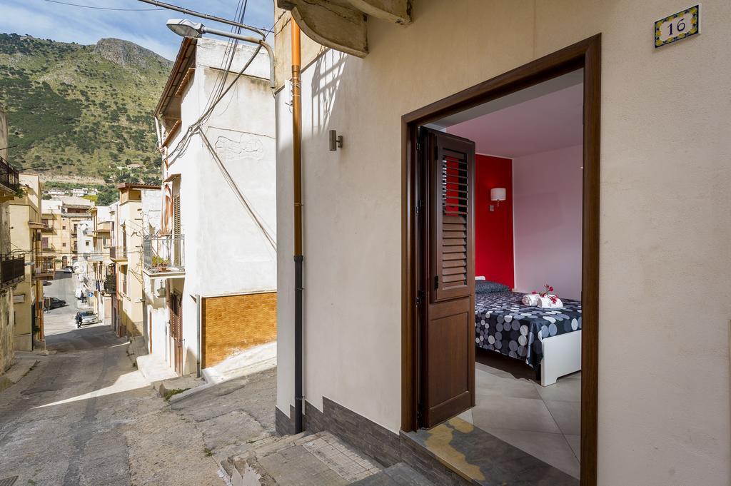 Ferienwohnung Il Cortile Castellammare del Golfo Exterior foto